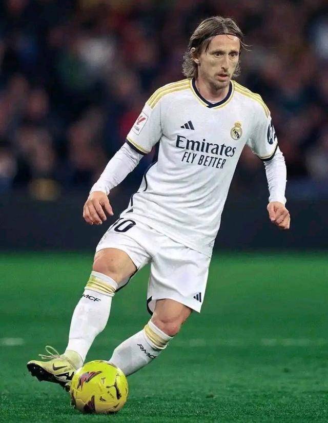 博弈论：不完全信息博弈中的信念更新偏差。（博弈论视角下不完全信息博弈的信念更新偏差）